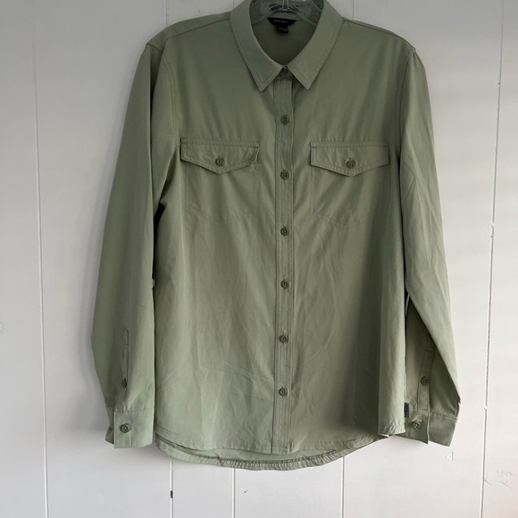 Eddie Bauer Classic Fit Departure 2.0 Long-Sleeve Shirt
Size Small - Picture 2 of 12